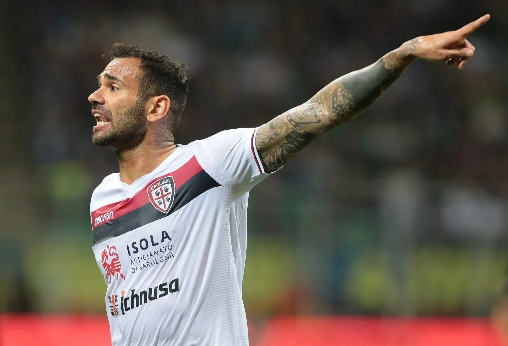 Leandro Castan of Cagliari Calcio .  (Photo by Emilio Andreoli/Getty Images)