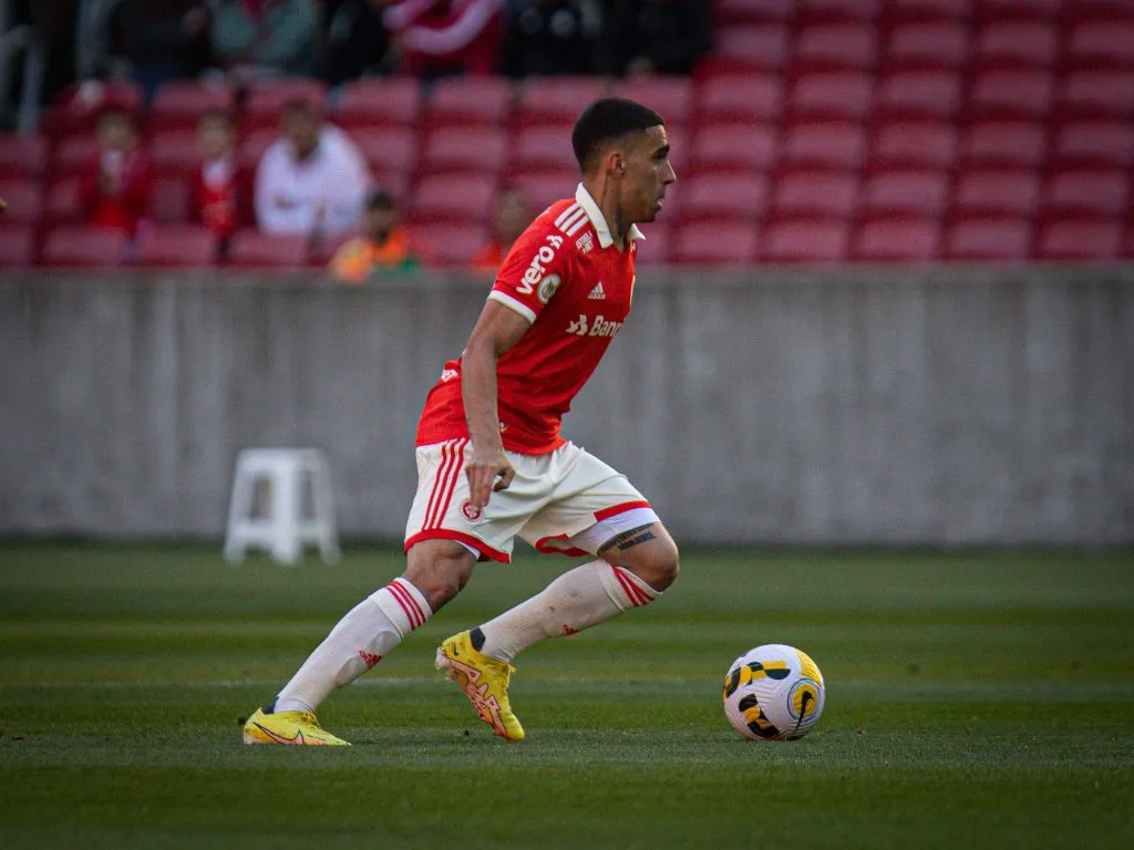Vasco e Cruzeiro de olho em Gabriel. Foto: Maxi Franzoi/AGIF