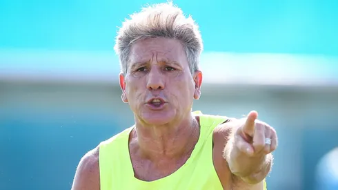 O treinador abriu mão do meia no Grêmio (Foto: Lucas Uebel/Grêmio/Divulgação)