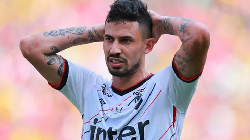 GUAYAQUIL, ECUADOR – OCTOBER 29: Pedro Henrique of Athletico-PR reacts as he's sent off during the final of Copa CONMEBOL Libertadores 2022 between Flamengo and Athletico Paranaense at Estadio Monumental Isidro Romero Carbo on October 29, 2022 in Guayaquil, Ecuador. (Photo by Hector Vivas/Getty Images)