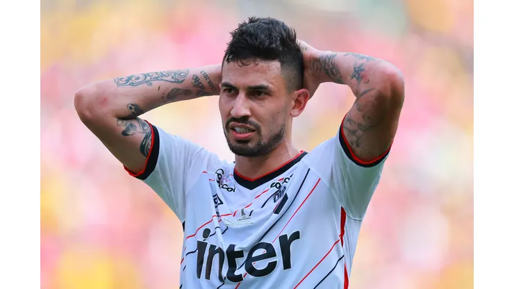 GUAYAQUIL, ECUADOR - OCTOBER 29: Pedro Henrique of Athletico-PR reacts as he's sent off during the final of Copa CONMEBOL Libertadores 2022 between Flamengo and Athletico Paranaense at Estadio Monumental Isidro Romero Carbo on October 29, 2022 in Guayaquil, Ecuador. (Photo by Hector Vivas/Getty Images)
