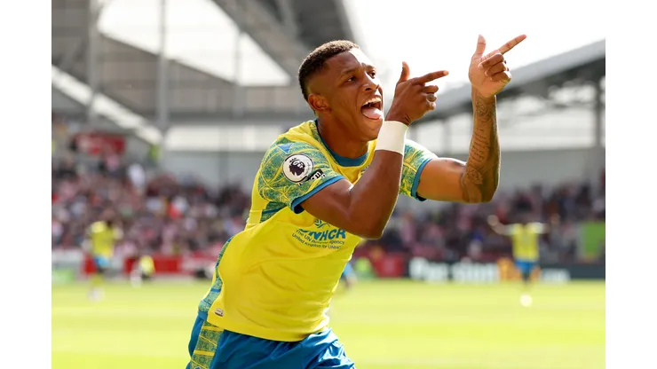 BRENTFORD, ENGLAND - APRIL 29: Danilo of Nottingham Forest celebrates after scoring the team's first goal during the Premier League match between Brentford FC and Nottingham Forest at Brentford Community Stadium on April 29, 2023 in Brentford, England. (Photo by Ryan Pierse/Getty Images)
