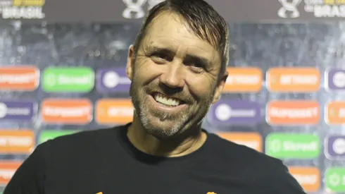 AL – ARAPIRACA – 28/02/2024 – COPA DO BRASIL 2024, ASA X INTERNACIONAL – Eduardo Coudet tecnico do Internacional (RS), durante a partida contra o Asa (AL) no estadio Coaracy da Mata Fonseca em Arapiraca (AL) pela copa do Brasil 2024, nesta quarta-feira (28). Foto: Marlon Costa/AGIF