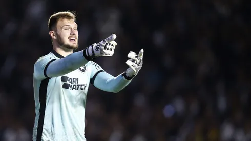 RIO DE JANEIRO, BRAZIL - NOVEMBER 6: Lucas Perri goalkeeper of Botafogo reacts during the match between Vasco da Gama and Botafogo as part of Brasileirao 2023 at Sao Januario Stadium on November 6, 2023 in Rio de Janeiro, Brazil. (Photo by Wagner Meier/Getty Images)