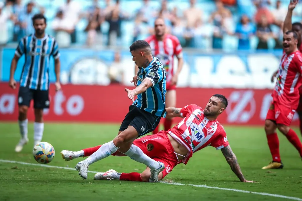 RS – FUTEBOL/GAUCHAO 2024 /GREMIO X GUARANY – Mayk | Lance da partida entre Gremio e Guarany de Bage disputada na tarde deste sabado, na Arena do Gremio, valida pela sétima rodada do Campeonato Gaucho 2024. FOTO: LUCAS UEBEL/GREMIO FBPA