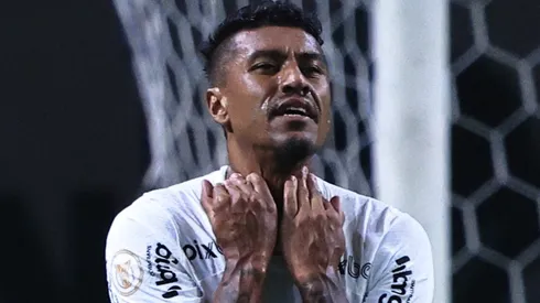SP - SAO PAULO - 29/04/2023 - BRASILEIRO A 2023, PALMEIRAS X CORINTHIANS - Paulinho jogador do Corinthians lamenta chance perdida durante partida contra o Palmeiras no estadio Arena Allianz Parque pelo campeonato BRASILEIRO A 2023. Foto: Ettore Chiereguini/AGIF