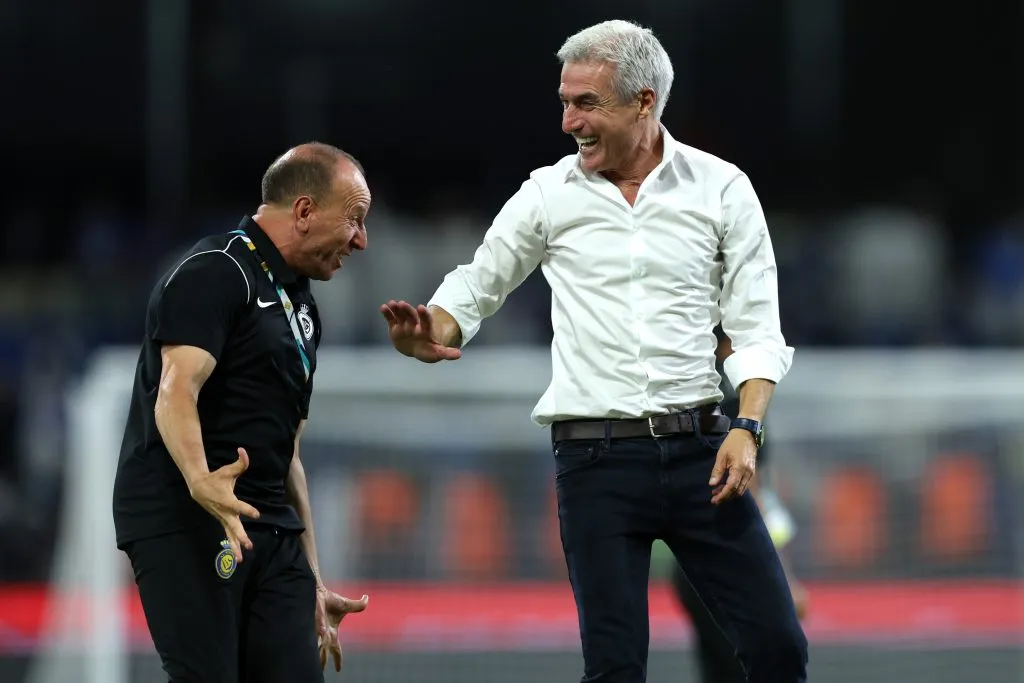 Luís Castro saiu do Botafogo para trabalhar no Al-Nassr. Foto: Yasser Bakhsh/Getty Images