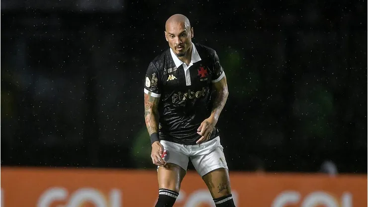 Maicon deixa o Vasco e chega a acordo para atuar em Rubro-Negro do Brasileirão. Foto: Thiago Ribeiro/AGIF