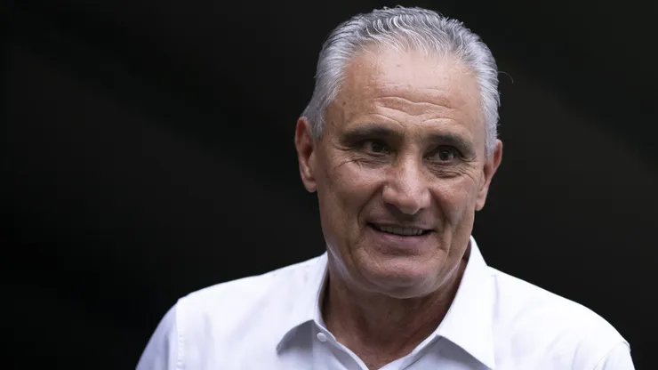 RJ - RIO DE JANEIRO - 22/10/2023 - BRASILEIRO A 2023, FLAMENGO X VASCO - Tite tecnico do Flamengo durante partida contra o Vasco no estadio Maracana pelo campeonato Brasileiro A 2023. Foto: Jorge Rodrigues/AGIF