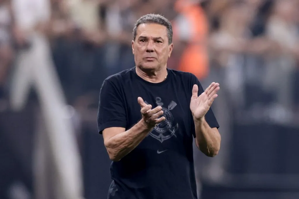 Vanderlei Luxemburgo nos tempos de Corinthians. (Photo by Alexandre Schneider/Getty Images)