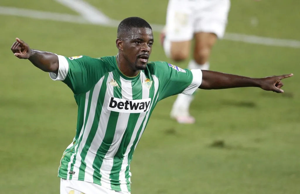 SEVILLE, SPAIN – SEPTEMBER 26: William Carvalho do Real Betis . (Photo by Fran Santiago/Getty Images)