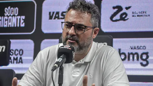 Nome aprovado agora Vasco chega em acordo para anunciar novo atacante goleador. Foto: Thiago Ribeiro/AGIF