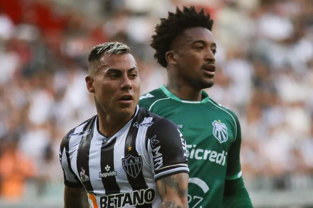 Chileno está sem espaço no Galo. Foto: Fernando Moreno/AGIF