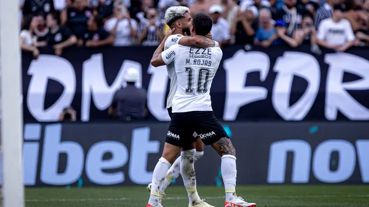 Grêmio pode avançar pela contratação de grande nome do Corinthians. Foto: Leonardo Lima/AGIF