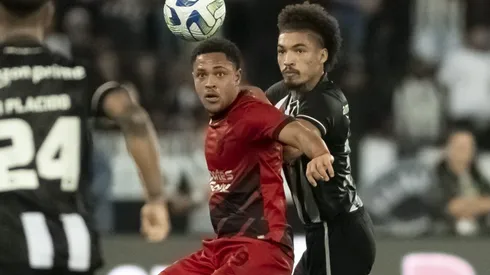Botafogo se torna o favorito a anunciar brasileiro sem espaço na Europa. Foto: Jorge Rodrigues/AGIF