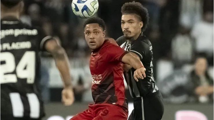 Botafogo se torna o favorito a anunciar brasileiro sem espaço na Europa. Foto: Jorge Rodrigues/AGIF