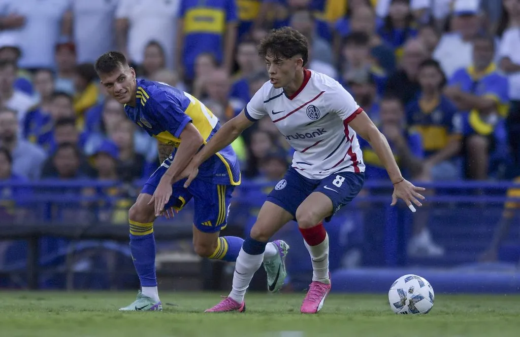 Giay em campo pelo San Lorenzo (Photo by Marcelo Endelli/Getty Images)