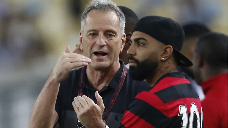 Braz faz meio-campo entre Landim e Gabigol. Foto: Wagner Meier/Getty Images
