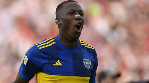 Rival do Palmeiras entra na disputa por Advíncula, do Boca Juniors. (Photo by Hernan Cortez/Getty Images)