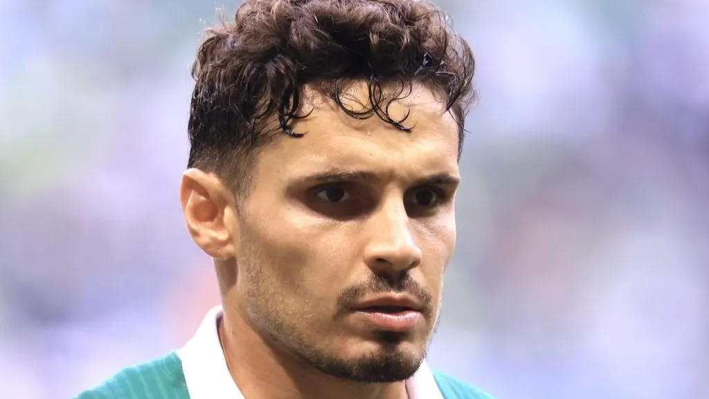 Raphael Veiga é procurado por novo clube e pode deixar o Palmeiras. Foto: Marcello Zambrana/AGIF