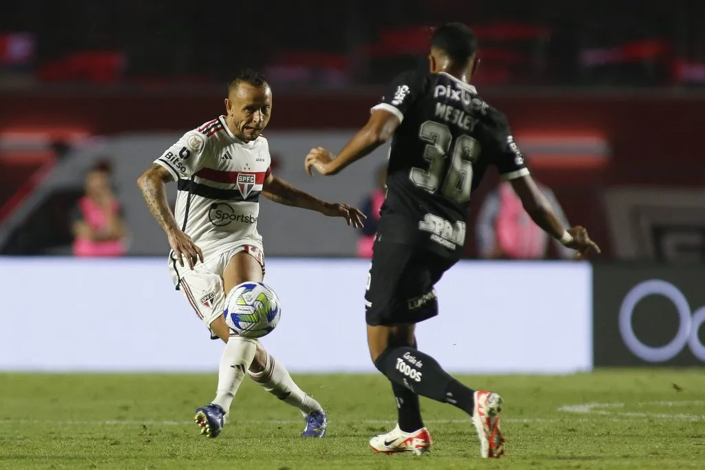 São Paulo contra o Corinthians no MorumBis. (Photo by Miguel Schincariol/Getty Images)