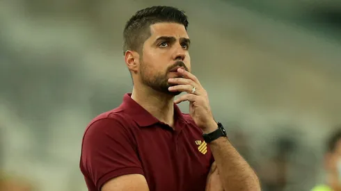 António Oliveira coach (Photo by Alexandre Schneider/Getty Images)