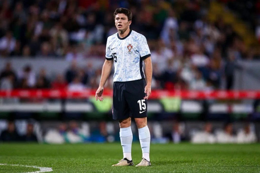 João Neves é alvo do Man City. (Photo by Diogo Cardoso/Getty Images)
