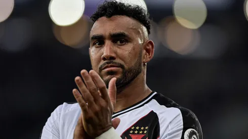 Se Payet e Medel estiverem à disposição contra o Criciúma, Vasco terá reforços de peso. Foto: Thiago Ribeiro/AGIF