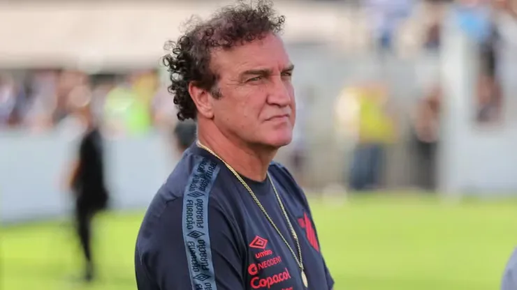 Cuca ressaltou números do Athletico na temporada (Foto: Divulgação/athletico.com.br)