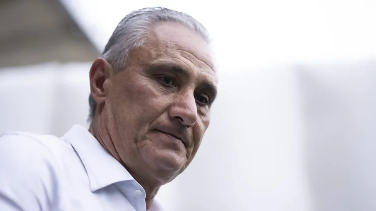 Torcida se revolta com Tite nas redes sociais. Foto: Jorge Rodrigues/AGIF