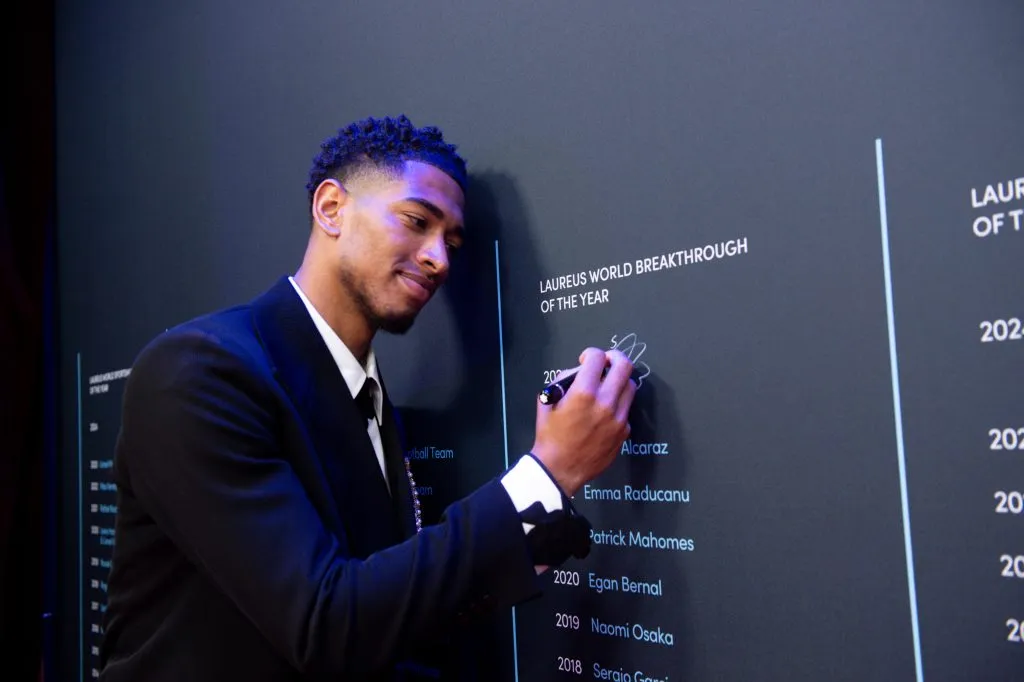 Bellingham surge como favorito a Bola de Ouro. (Photo by Juan Naharro Gimenez/Getty Images for Montblanc)