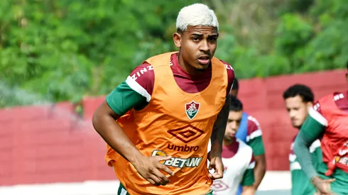 John Kennedy: afastado do elenco (FOTO: MAILSON SANTANA/FLUMINENSE FC/DIVULGAÇÃO)