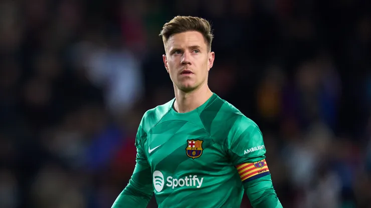 Ter Stegen não gostou nada da arbitragem do El Clássico (Foto: Alex Caparros/Getty Images)