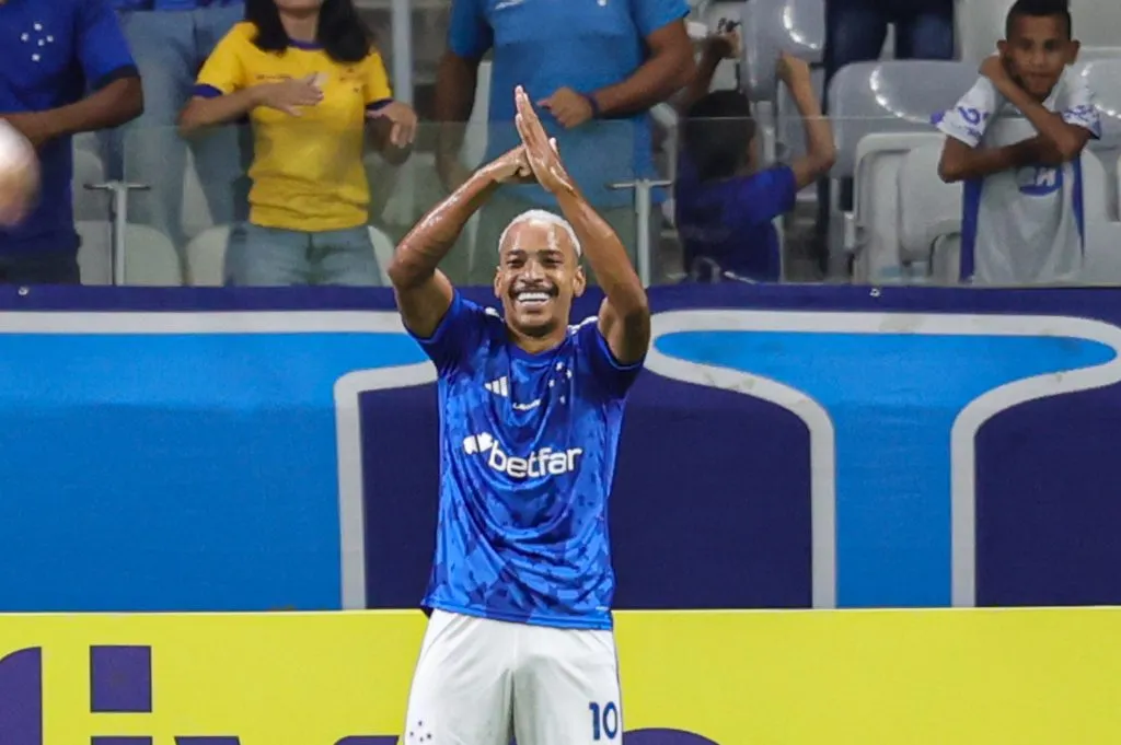 Pereira viva grande fase. Foto: Gilson Lobo/AGIF