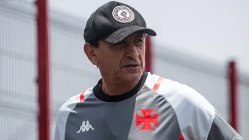 Ramón Díaz tem sofrido com baixas importantes e João Victor é outro que preocupa | Foto: Leandro Amorim/Vasco.