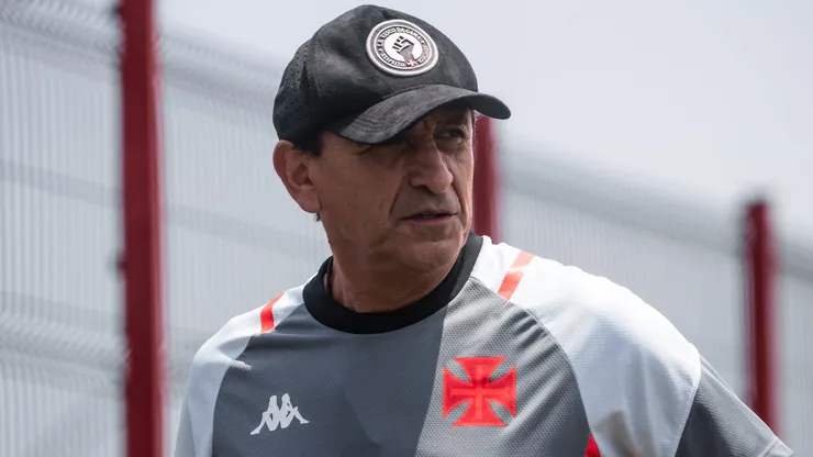 Ramón Díaz tem sofrido com baixas importantes e João Victor é outro que preocupa | Foto: Leandro Amorim/Vasco.