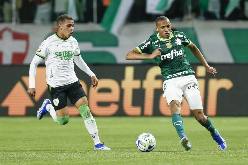Jhon Jhon em partida contra o América no Campeonato Brasileiro de 2023. (Photo by Ricardo Moreira/Getty Images)