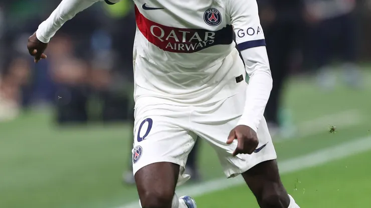 Gol do PSG marcado por Dembéle. Foto: Marco Luzzani/Getty Images