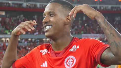 Internacional não terá saída imediata de Robert Renan. Foto: Ricardo Duarte / Internacional