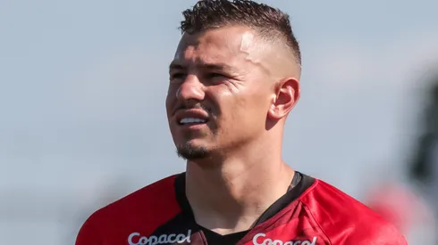 Hugo é o décimo reforço do Vasco. Foto: Robson Mafra/AGIF