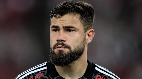 Rival do Flamengo tenta a contratação do goleiro Matheus Cunha. Foto: Thiago Ribeiro/AGIF