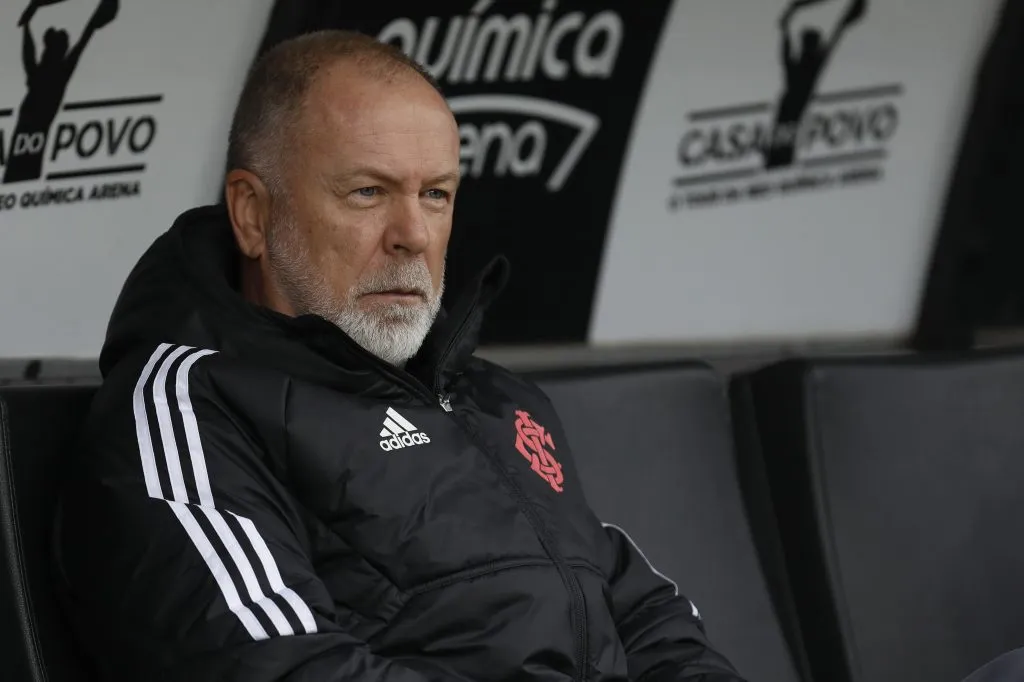 (Photo by Ricardo Moreira/Getty Images)