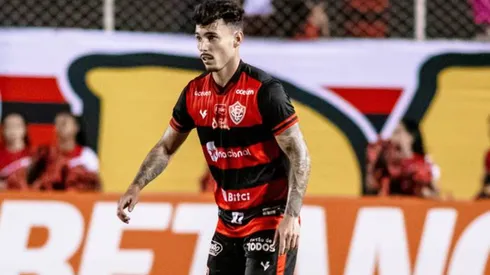 Lateral do Vitória desabafou em entrevista após partidas (Foto: Pietro Carpi/EC Vitória/Divulgação)