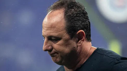 Bahia pega todos de surpresa e define futuro de Rogério Ceni na equipe. Foto: FernandoMoreno/AGIF