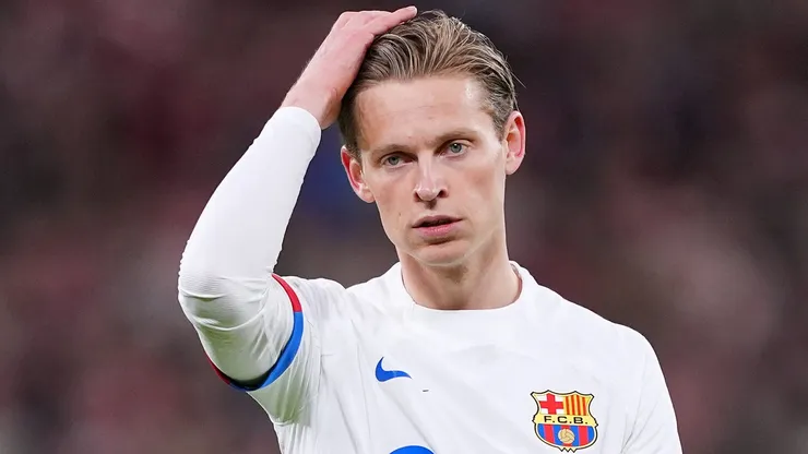 Negócio milionário: Luis Enrique pede, e PSG tem interesse em De Jong, do Barcelona. (Photo by Juan Manuel Serrano Arce/Getty Images)