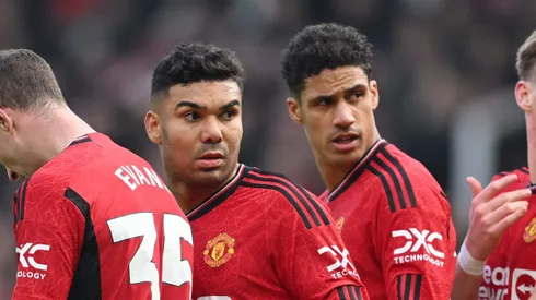 Manchester United acerta saída de jogador no final da temporada, diz jornalista. (Photo by Michael Regan/Getty Images)