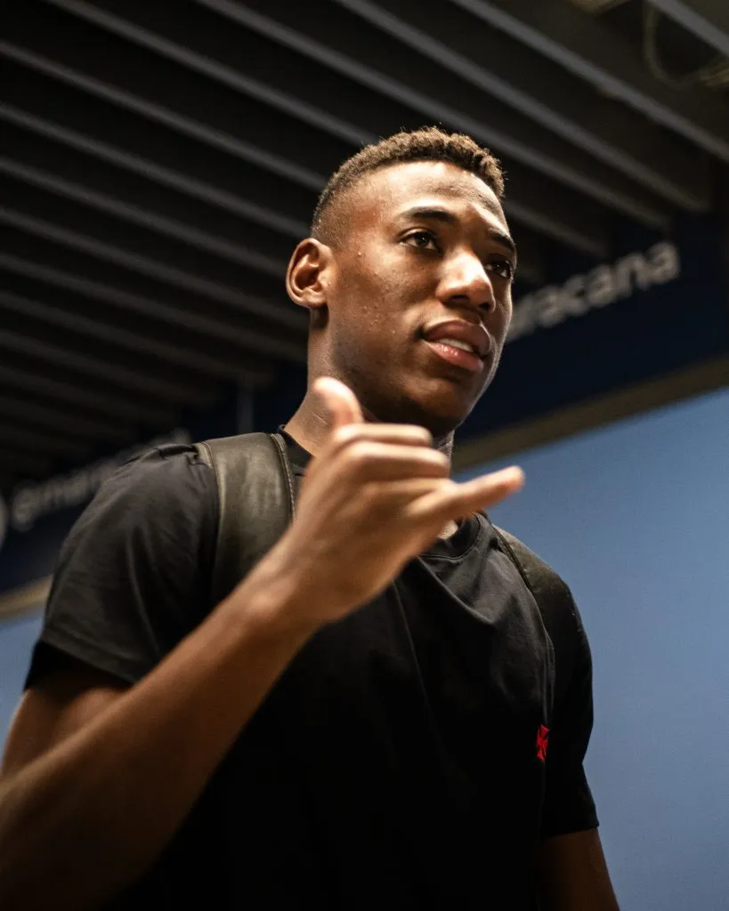 Léo vem chamando atenção no mercado da bola | Foto: Leandro Amorim/Vasco