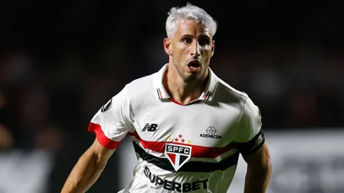 Calerri abriu o jogo em entrevista (Foto: Rubens Chiri e Paulo Pinto/Saopaulofc/Divulgação)