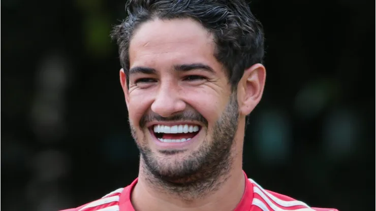 De casa nova: Alexandre Pato é aprovado no Santos e anúncio depende de uma só condição. Foto: Marcello Zambrana/AGIF