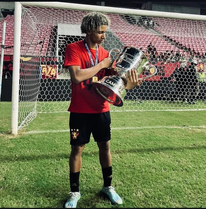 Pedro Lima campeão na base do Sport. Foto: Acervo Pessoal